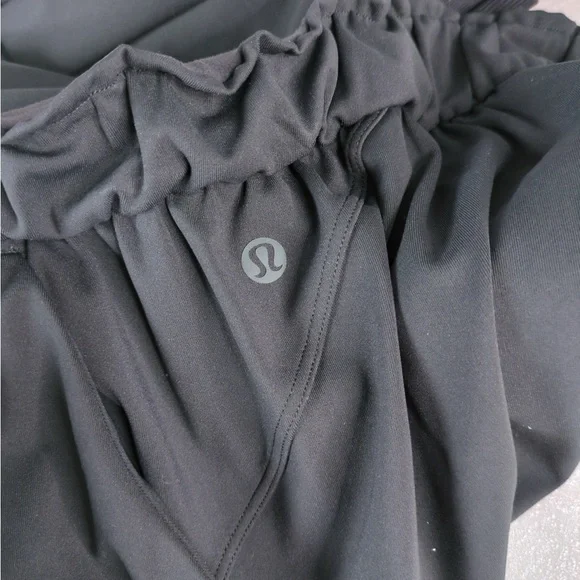 Lululemon Keep Moving Jogger - Picture 8 of 8